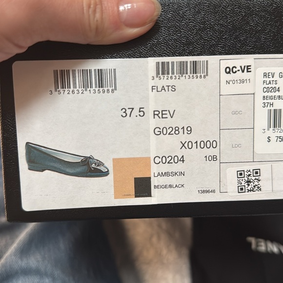 captoe sz 37.5 great condition. Only wear on sole. Selling as my feet are wider - Picture 6 of 6